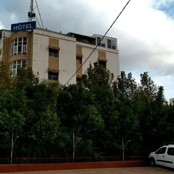 Hôtel Senhaja Sefrou, hotell i Iaouine