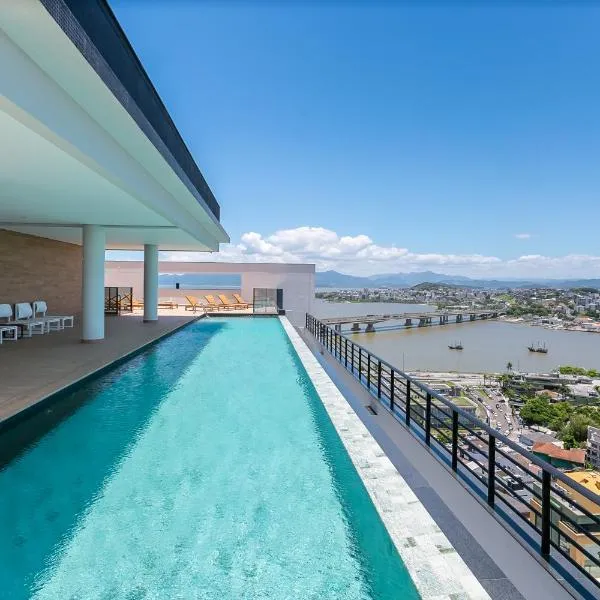 Studios Tower - Prédio com piscina e estacionamento, hotel em Florianópolis