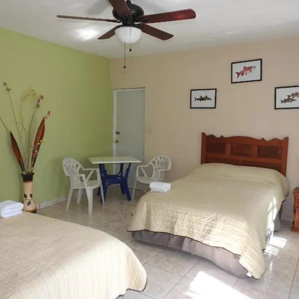 Las Palapas de Punta Allen, hôtel à Punta Allen