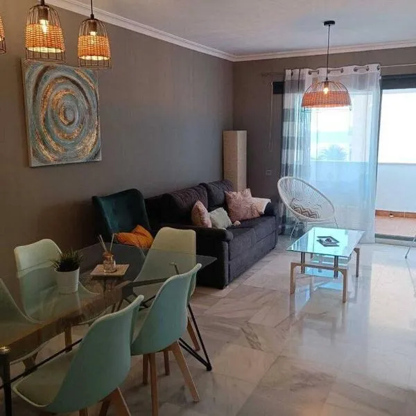 Apartamento con vistas al mar, hotel en Fuengirola