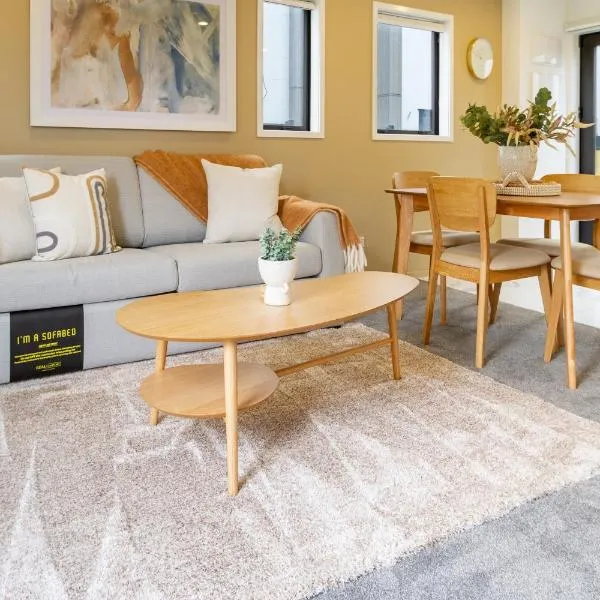 New Brighton Beach Explore - King Bed and sofa bed, hotel in Christchurch