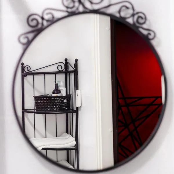 BDSM Red Apartments، فندق في فيلنيوس