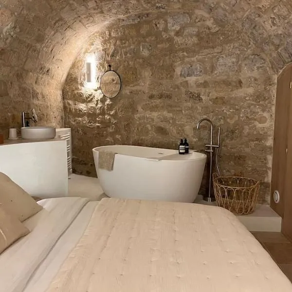 Marais - Unique duplex decorated with taste, Hotel in Paris