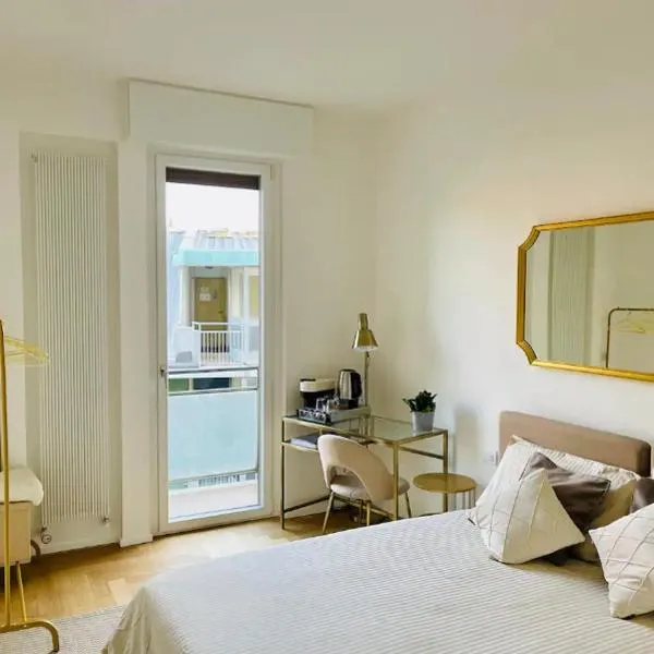 Leaf Apartments - Solari / Tortona, hotel in Milan