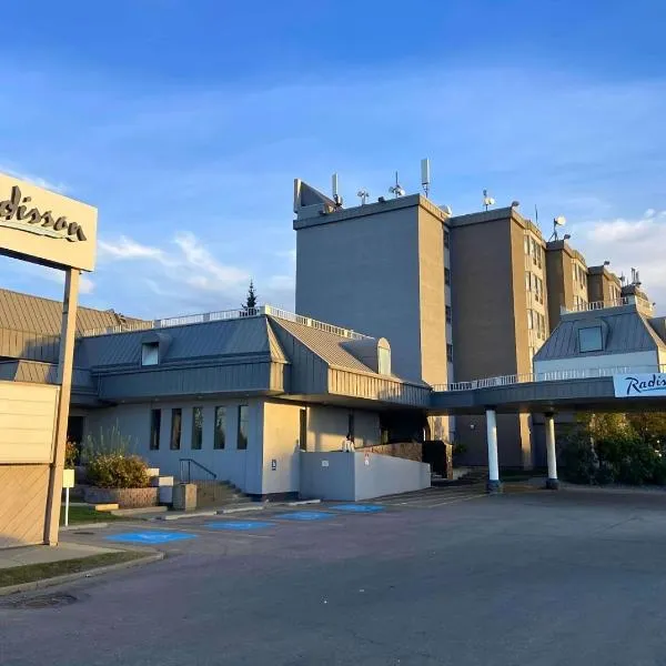 Radisson Hotel & Conference Centre Edmonton, hotel di Edmonton