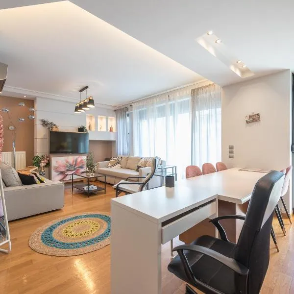 The Luxury Loft by Cloudkeys, ξενοδοχείο στην Αθήνα