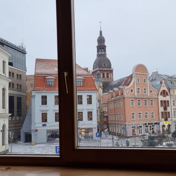 City Inn 2 Bedroom Apartment next to City Hall with parking, Riga