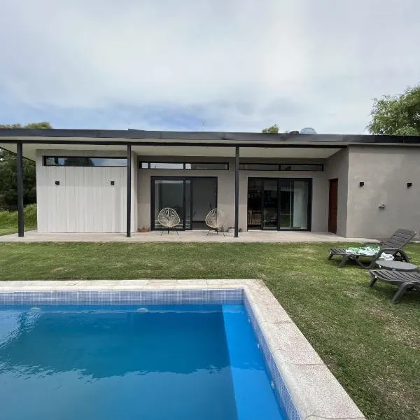 Casa Paola - Loft en Zona Acantilados Para 4 PAX Con Pileta - Hola Sur, hotel v destinaci Mar del Plata