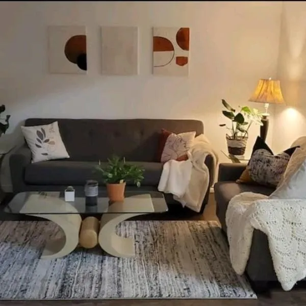 Like Home, hotel in Regina