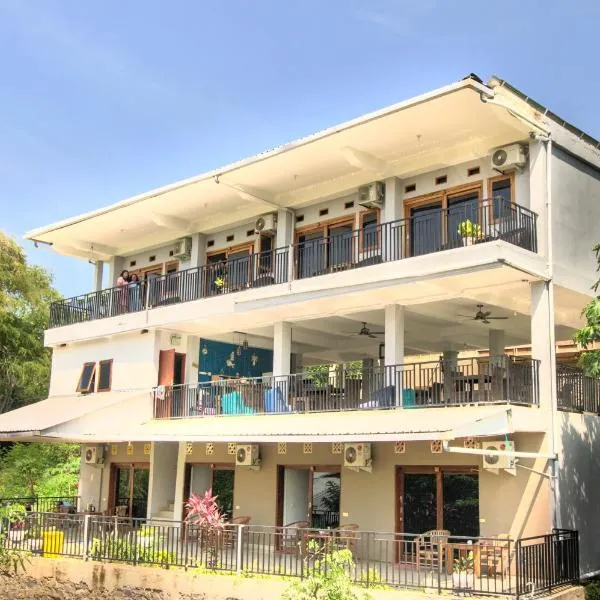 Hotel Bonne Nuit, khách sạn ở Labuan Bajo