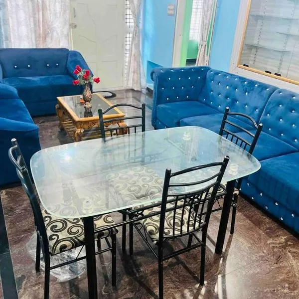 Dreamy bungalow 2BHK apartment, hotel v destinaci Maisúr