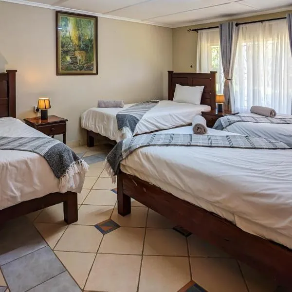 Zambezi Family Lodge - Leopard Room, hotel in Victoria Falls