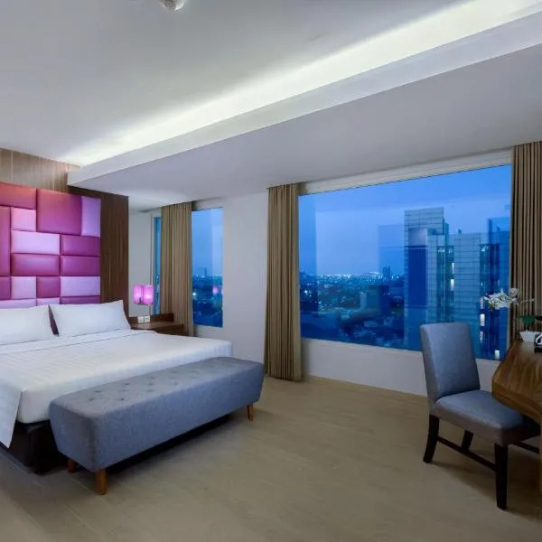 Quest Hotel Darmo - Surabaya by ASTON, hotel in Surabaya