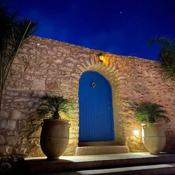 Jolie propriété de campagne calme et spacieuse, hótel í Et Tleta Hanchene