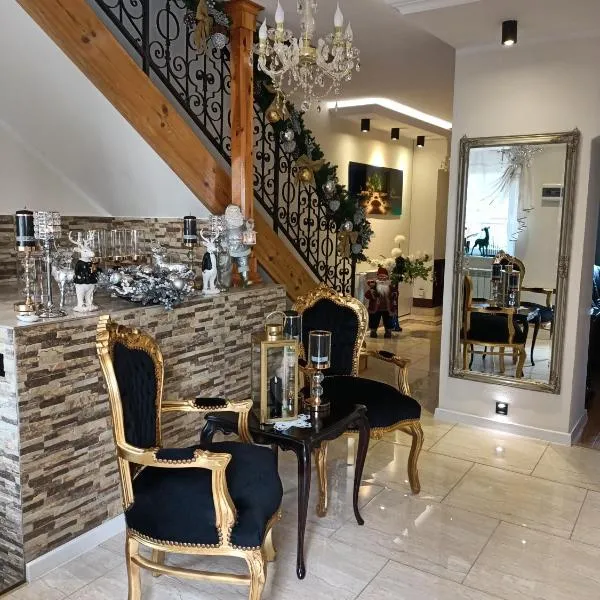 Pokoje Gościnne u Reni, hotel in Wambierzyce