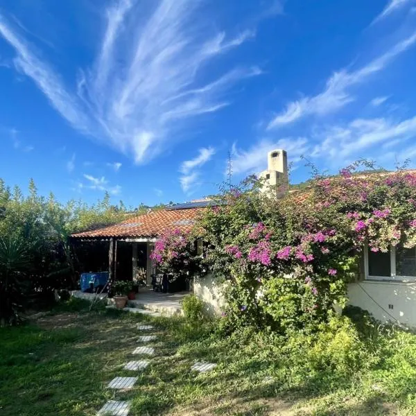 Maison Hyeres Almanarre, hotel in Hyères