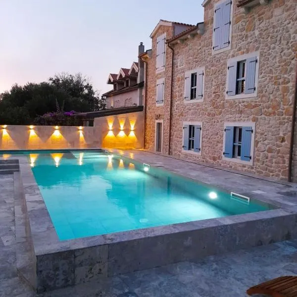 Deluxe Nature Resort Galovi Dvori, hotel in Rab