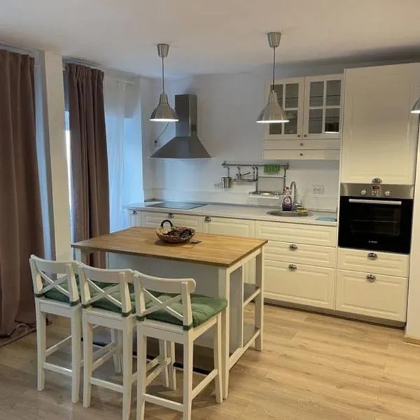 Lovely one bedroom condo next Mall Vitan, hotell Bukarestis