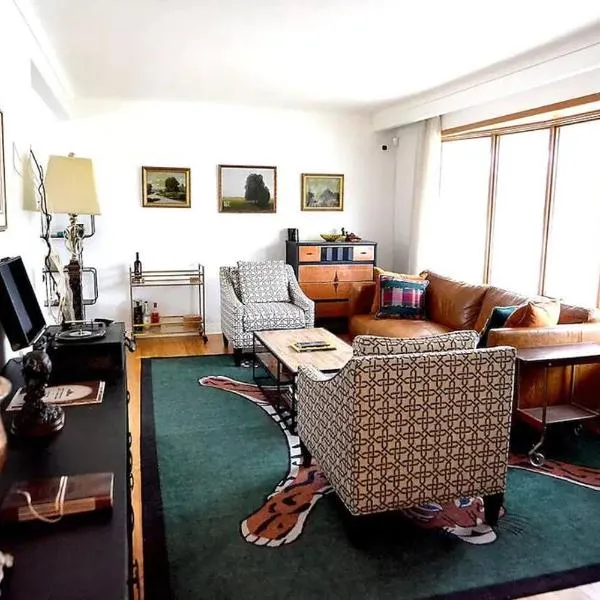 Cellar House NOTL - Entire Home in the Heart of Niagara-on-the-Lake, ξενοδοχείο στο Niagara on the Lake