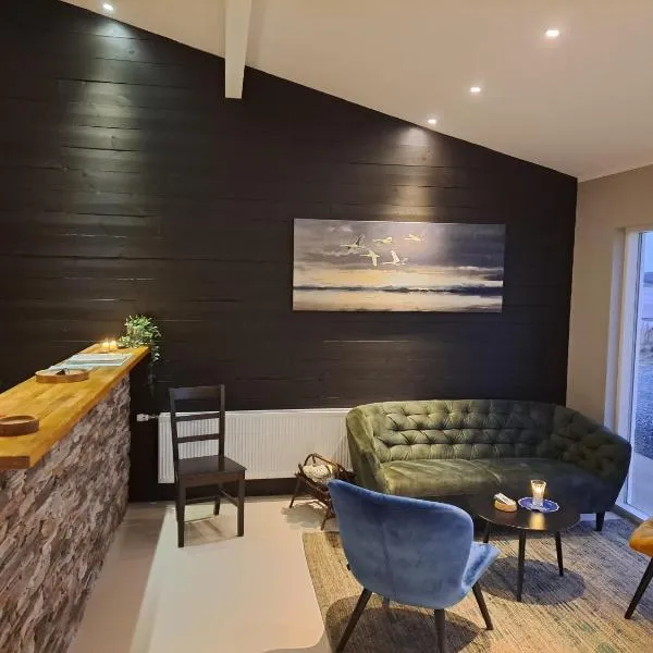 Karuna Guesthouse, hotel u gradu Sejdaurkroukir
