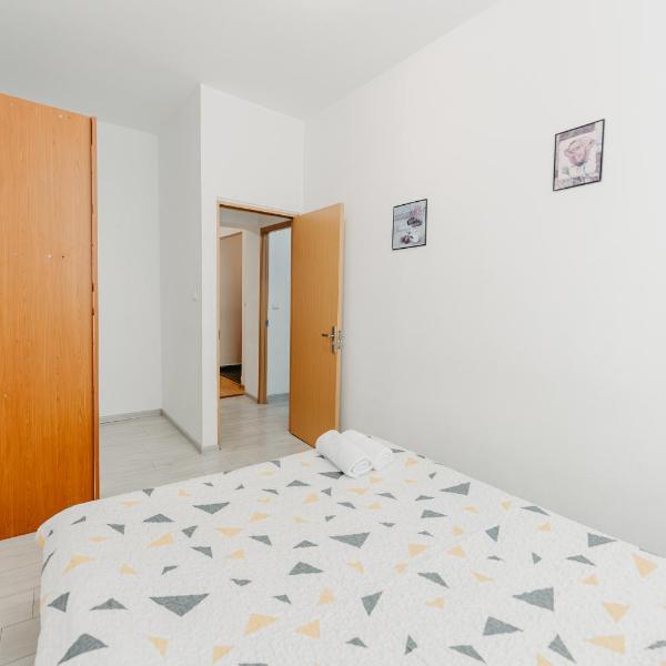 Apartament Piata Amzei 1 (17 B)