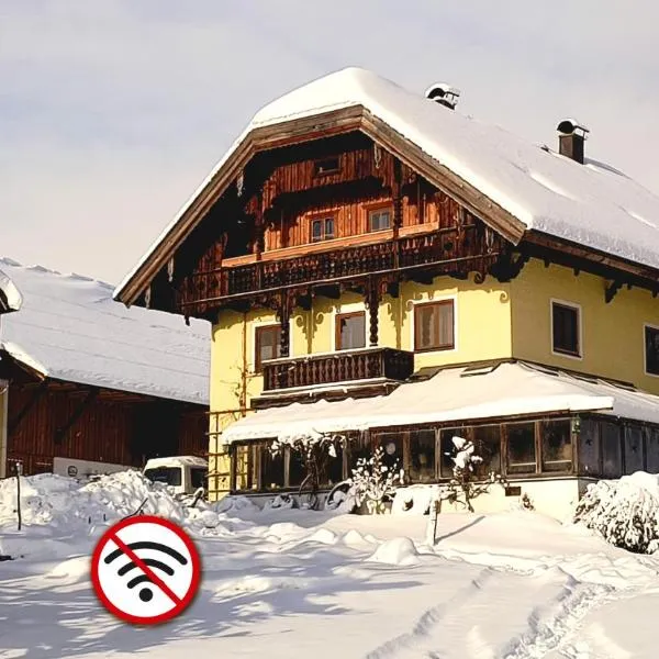 Bio Archehof Zachhiesen - stay & relax, hotel in Seekirchen am Wallersee