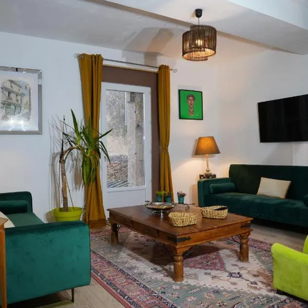 la roseraie, hôtel à Saint-Loup-Lamairé