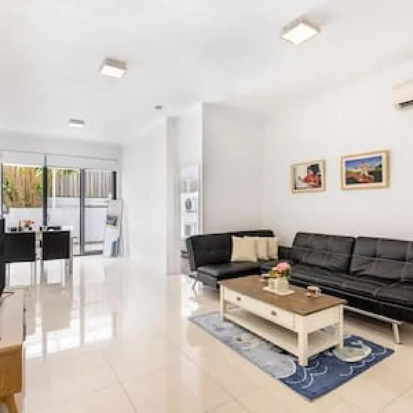 Central of Toowong Neat Apt Near Station, hotel i Brisbane