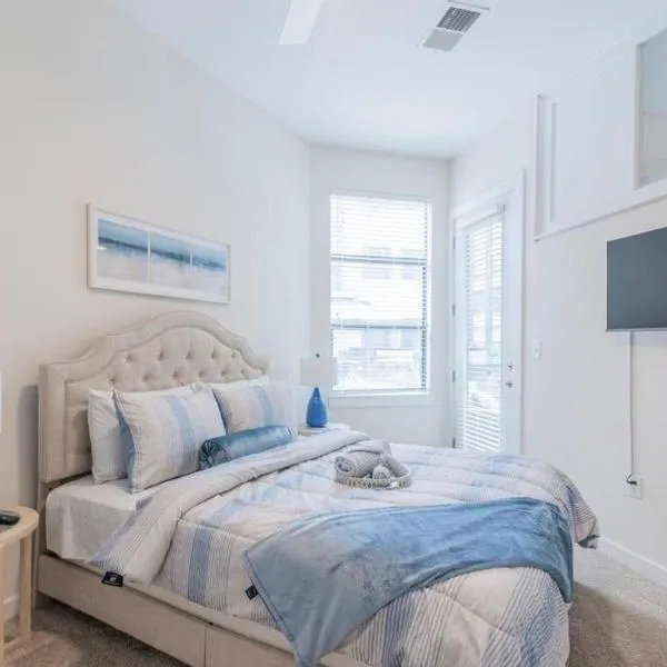 Charming Cozy Apartment with Wi-Fi & Free Parking, hotel in Charlotte