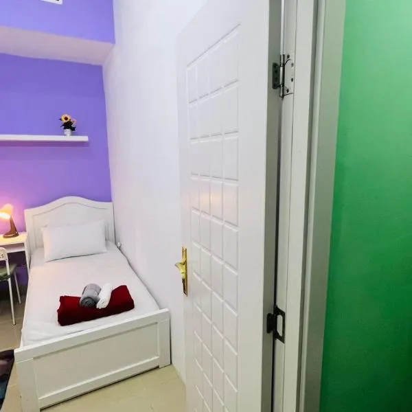 Seperate Partition Room in Tecom / Barsha Heights、ドバイのホテル