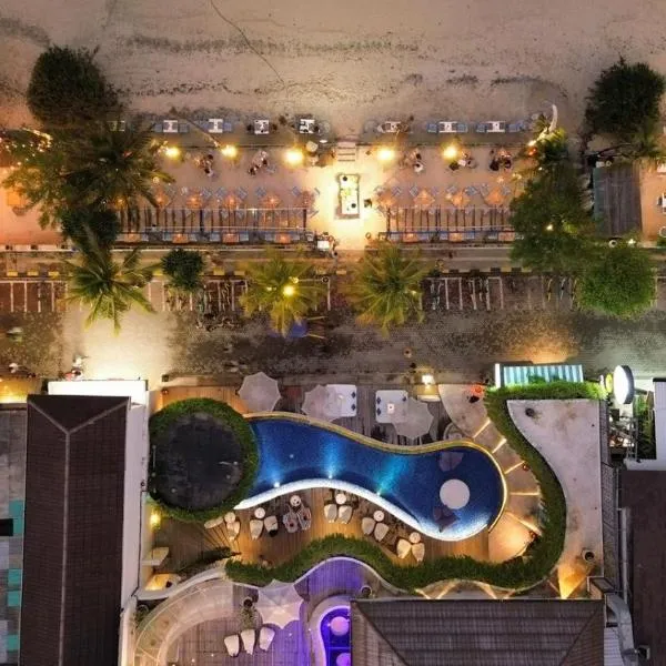 The Beach House Resort, hotel in Gili Trawangan