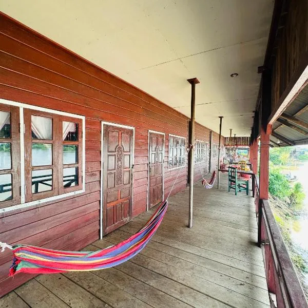 Allnew bangalow Riverside, hotel in Along