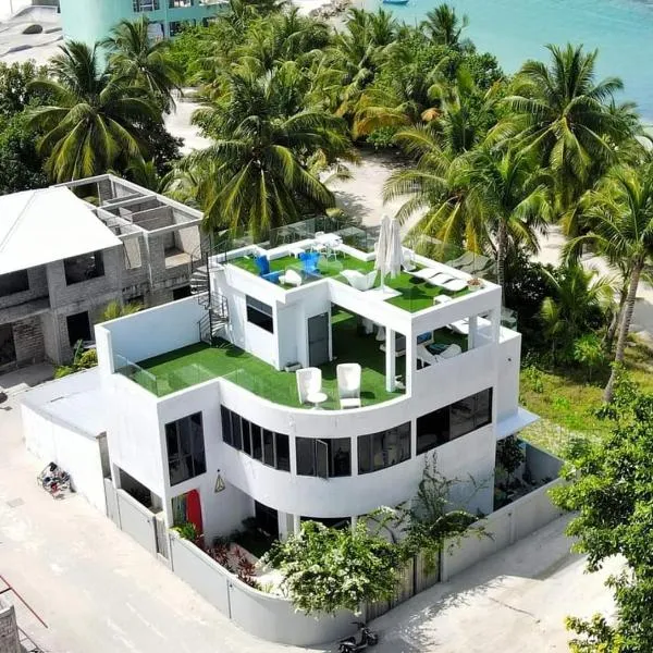 EQ SURF RETREAT, хотел в Muli