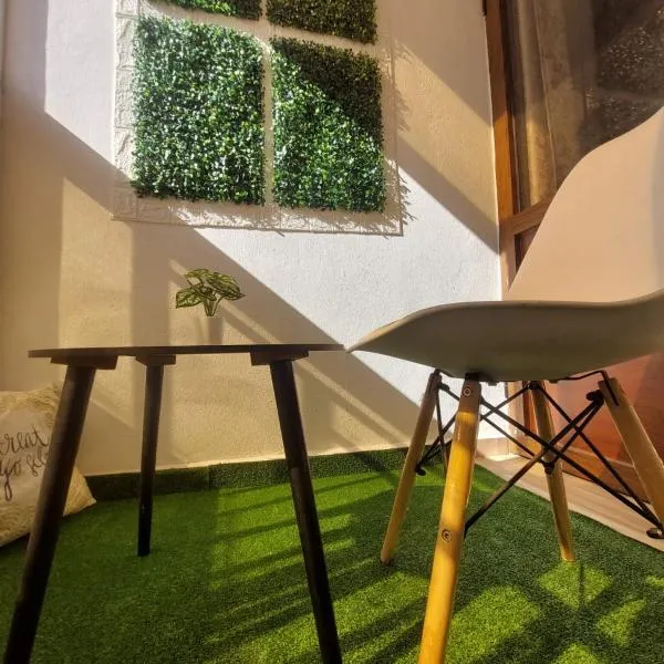 Charite Host Appartement , Wifi et Parking Gratuit, хотел в Агадир