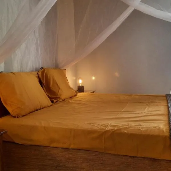 Chez Nous Chez Vous, hotel en Toubakouta