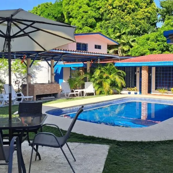 Hostal Villa Mayte Coronado, ξενοδοχείο σε Las Lajas