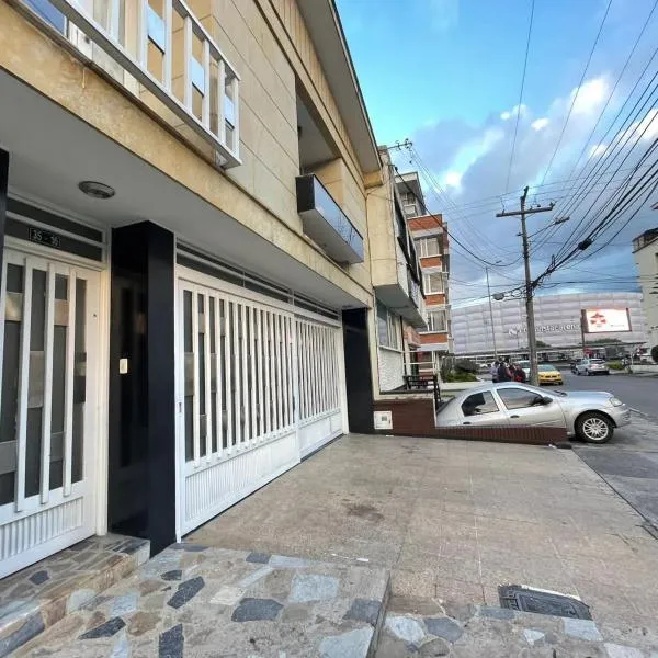 Hostel Movistar Arena, hotel in Bogota