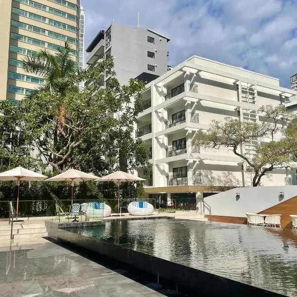 Floral Court Hotel & Residence Sukhumvit 13, hotel in Bangkok