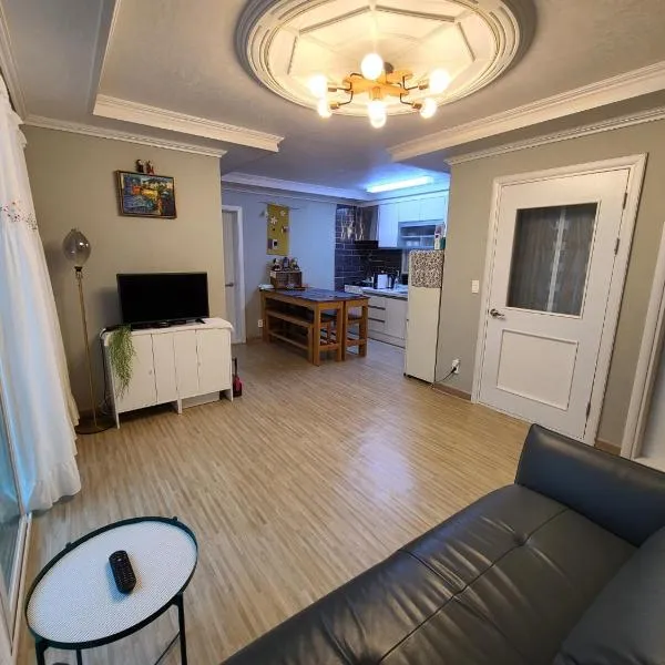 City Central & Cosy House, hotel in Gwangju