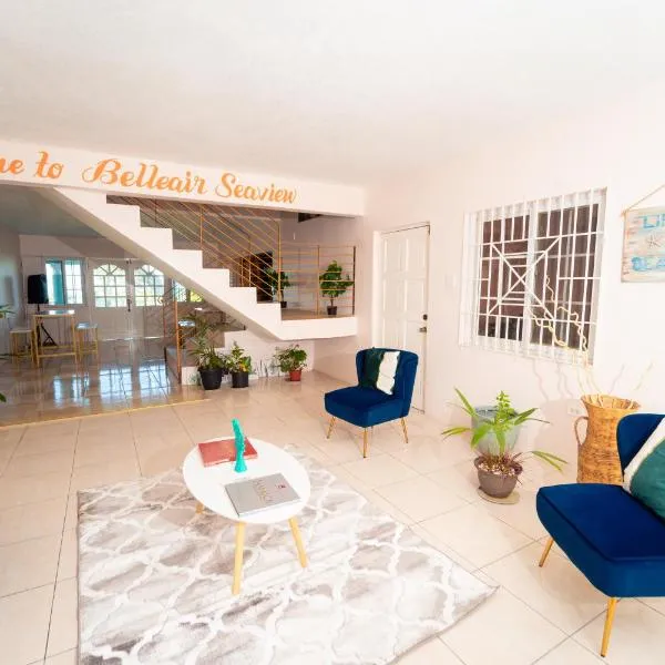 Bell Air Seaview (3 BDRM 3 BATH), hotel in Runaway Bay