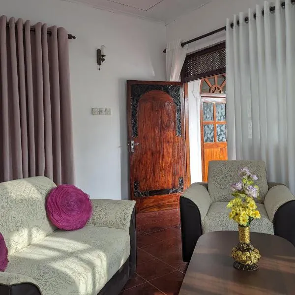 Condo NÖJE, hotel i Weligama