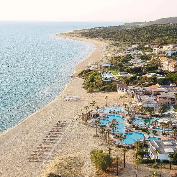 Grecotel LUXME Oasis at Riviera Olympia & Aqua Park, hotel in Loutra Killinis