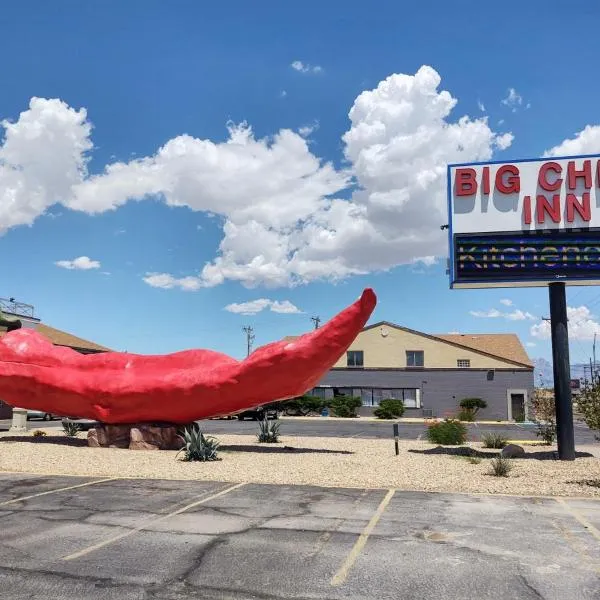 Big Chile Inn & Suites, hotel in Las Cruces