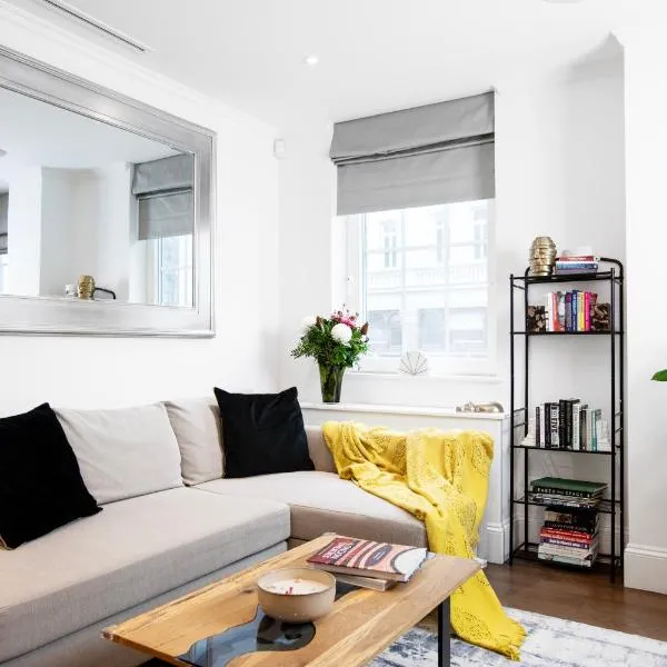 Elegant central London flat - ideal for weekend city break, hotel in London