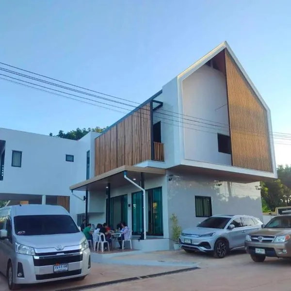 บ้านหมอพีท (วิวน้ำ), ξενοδοχείο σε Ban Dong Bang