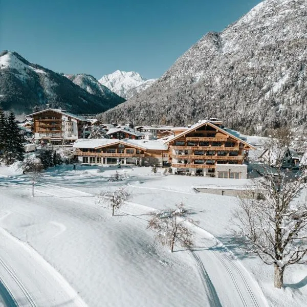 NOVA Moments Boutique Hotel, hotel em Pertisau