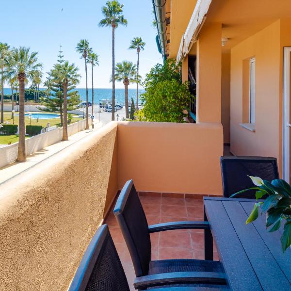 Fantastic Apartment 80m from the Beach!