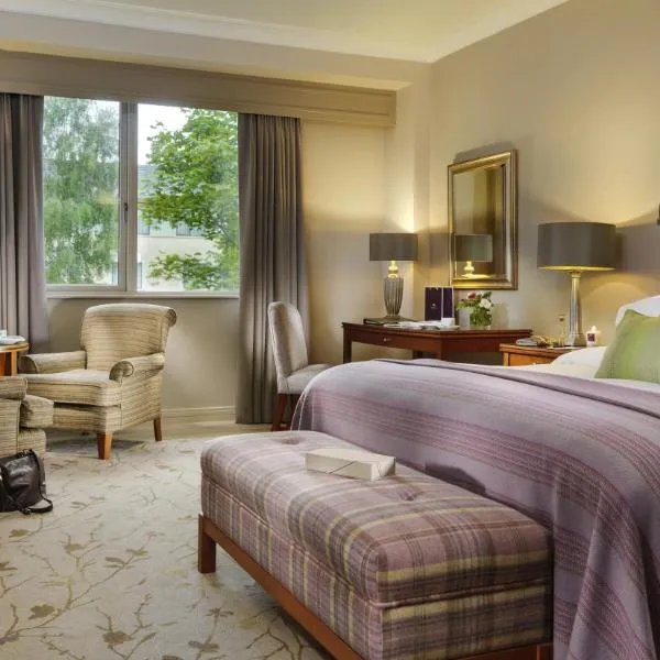 Druids Glen Resort, hotel in Newtown Mount Kennedy