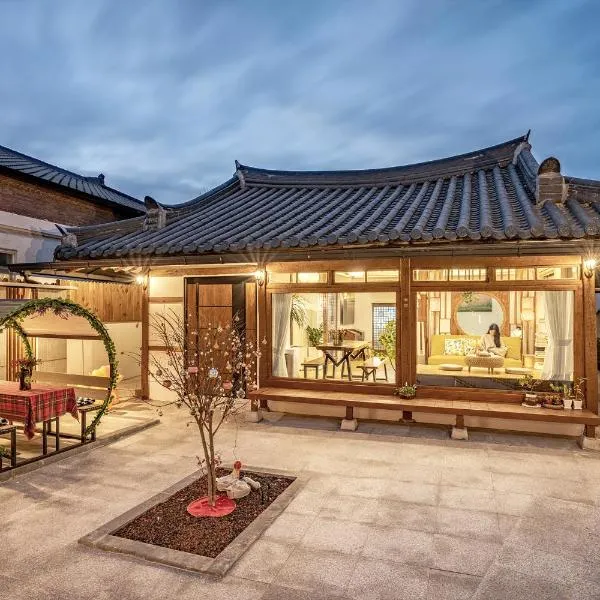 And spring, ξενοδοχείο σε Jeonju
