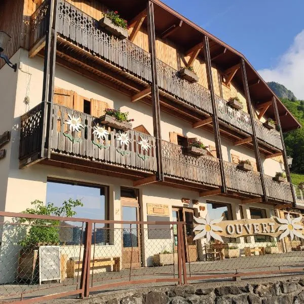 Les Chemins du Léman, hotel v destinaci Novel